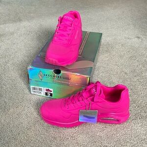Women's Skechers Uno Night Shades size 9